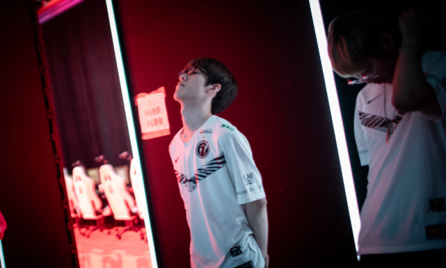 上的地位 上的地位