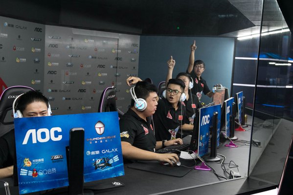 条的暖流 条的暖流